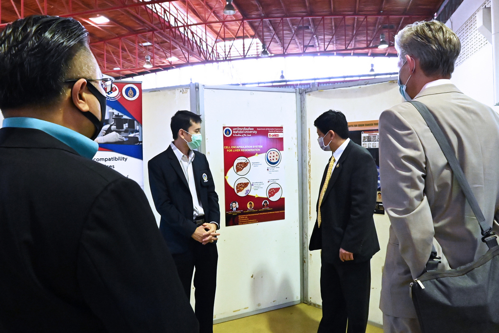  คณะวิศวกรรมศาสตร์ ม.มหิดล ให้การต้อนรับทีมนักวิจัยจาก University of Southern California ในโอกาสประชุมเจรจาความร่วมมือทางวิชาการ และเข้าเยี่ยมชมห้องปฏิบัติการของคณะวิศวกรรมศาสตร์