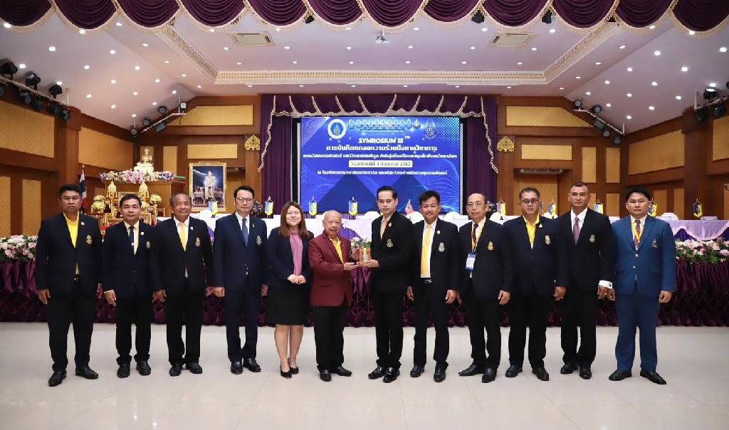 Signing Ceremony of Academic Cooperation Agreement between the Faculty of Engineering, Mahidol University and the Kanjanapisek Witthayalai School Group